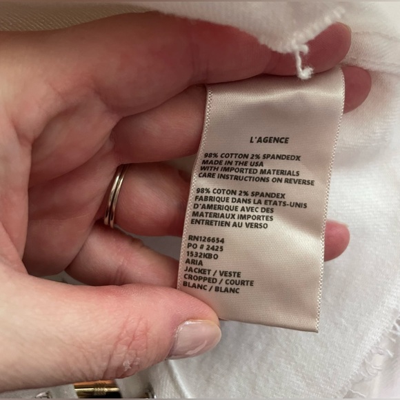 NWT L'agence Aria Cropped Safety Pin Denim Jacket White/Gold Size Large - Picture 10 of 10